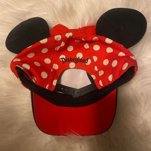 Minnie Mouse hat - Picture 2 of 5